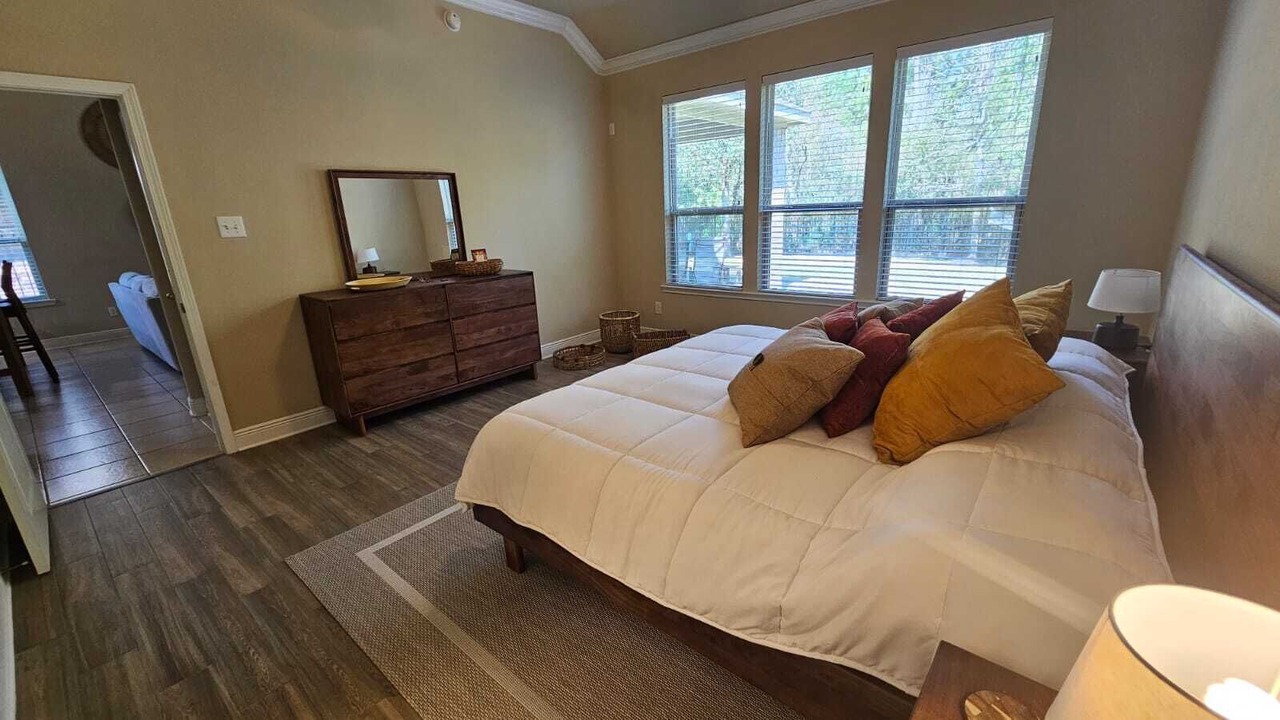 Photo of Bedroom in Indian Springs