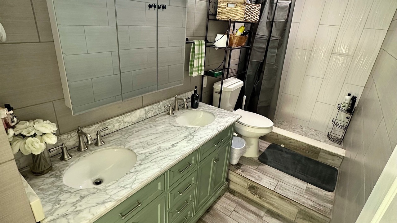 Photo of Bathroom in Fairview Shores
