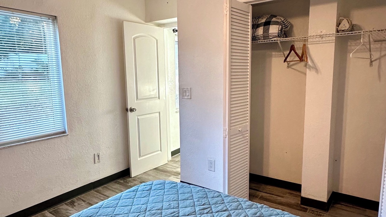 Photo of Bedroom in Fairview Shores