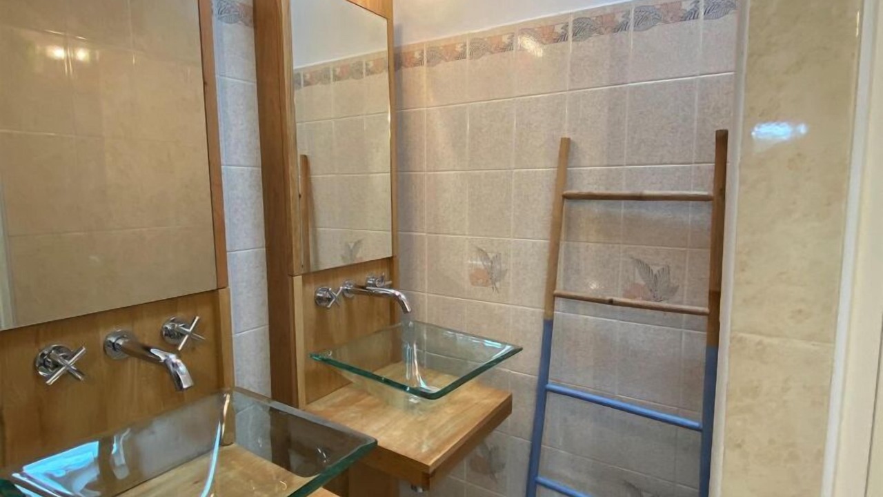Photo of Bathroom in Boutenac