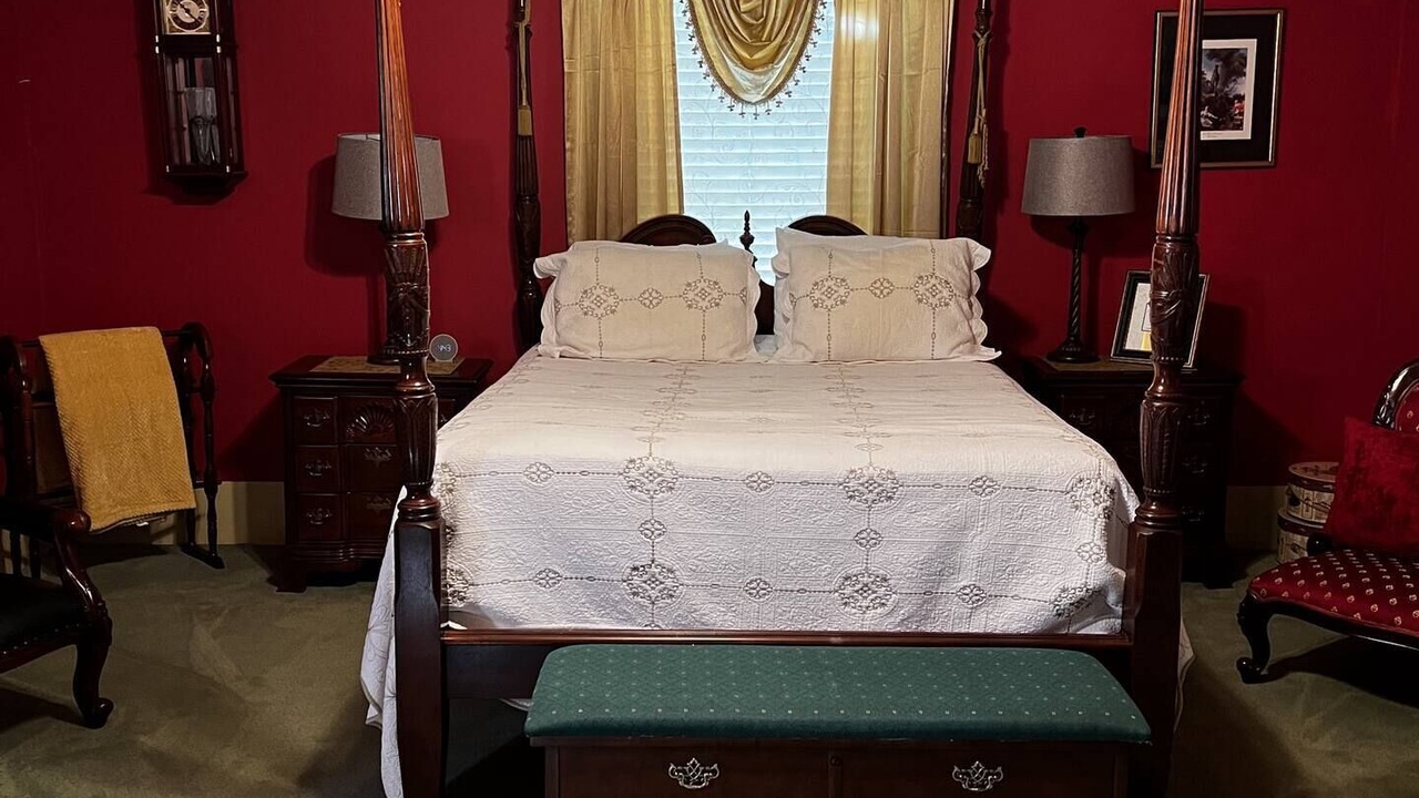 Photo of Bedroom in Bainbridge