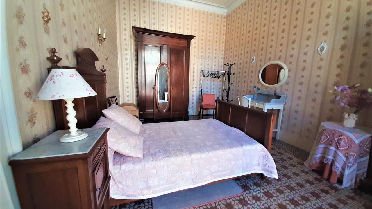 Photo of Bedroom in Montbazin