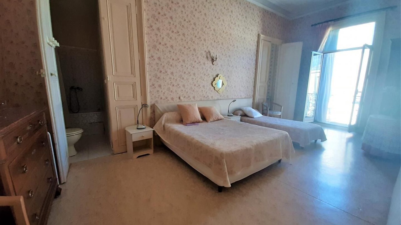 Photo of Bedroom in Montbazin