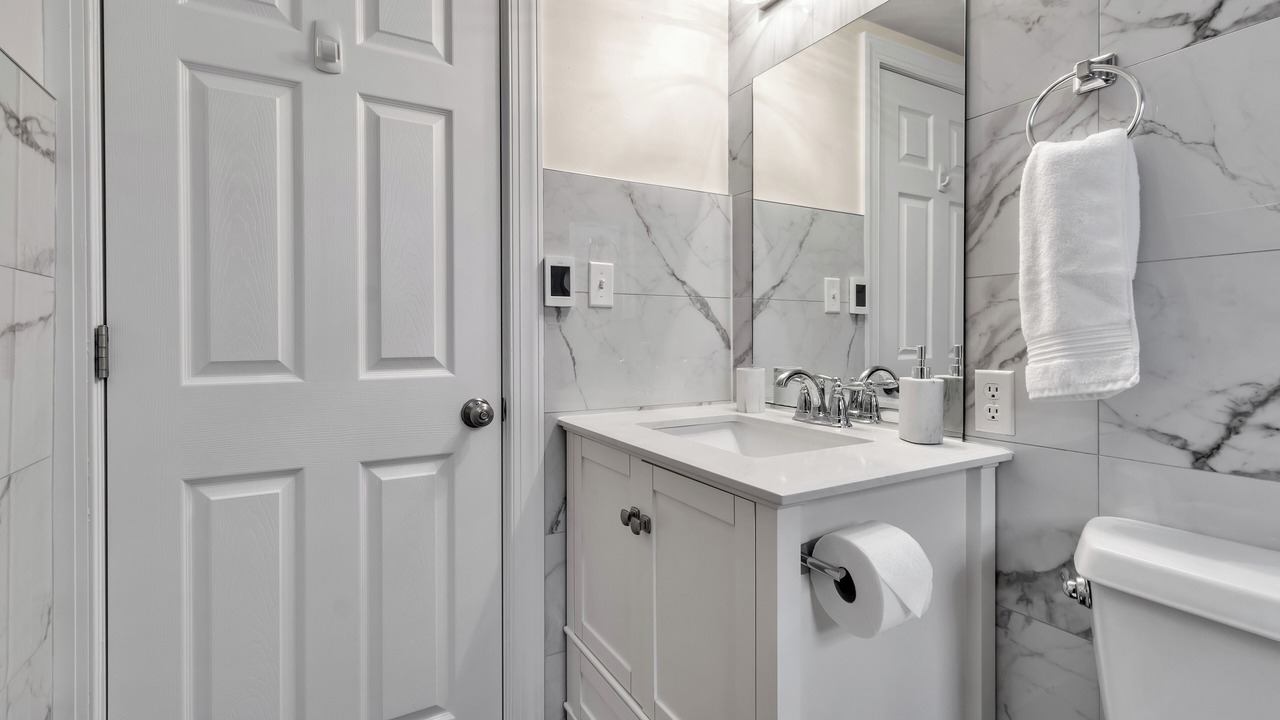 Photo of Bathroom in Kenmore