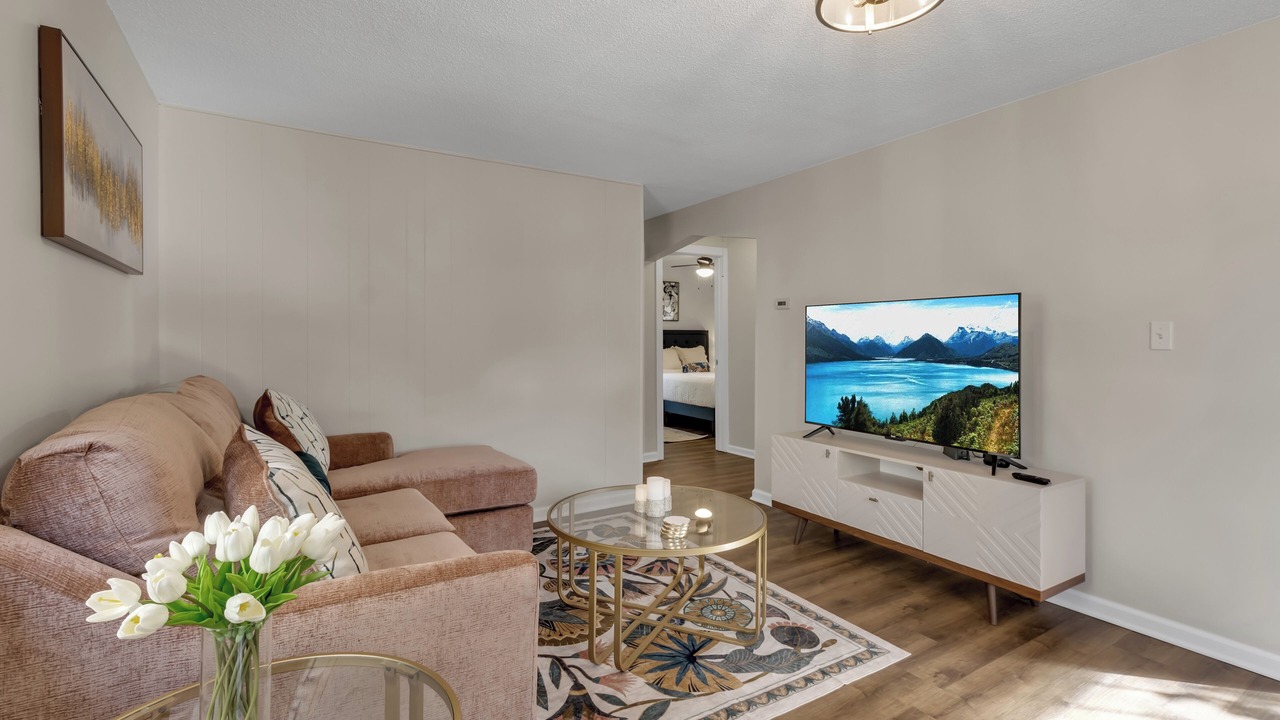 Photo of Livingroom in Kenmore