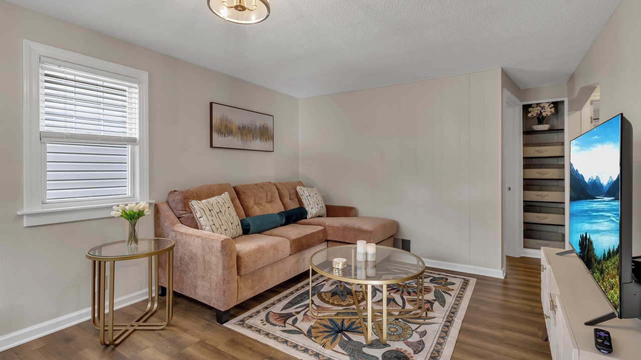 Photo of Livingroom in Kenmore