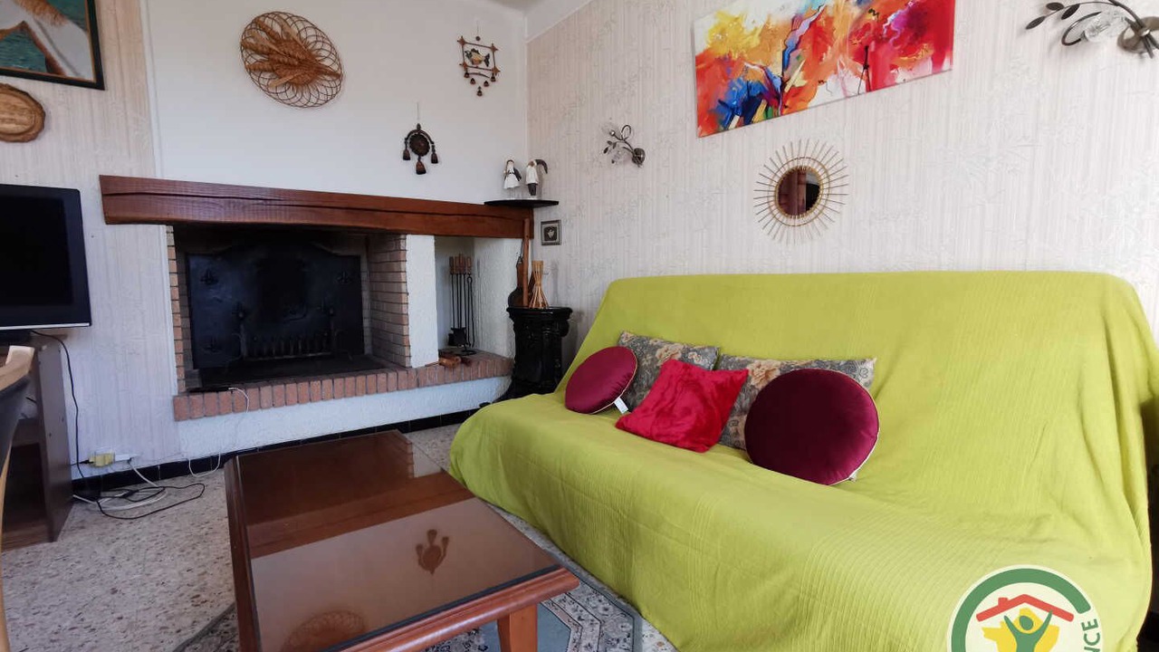 Photo of Livingroom in Prades-sur-Vernazobre