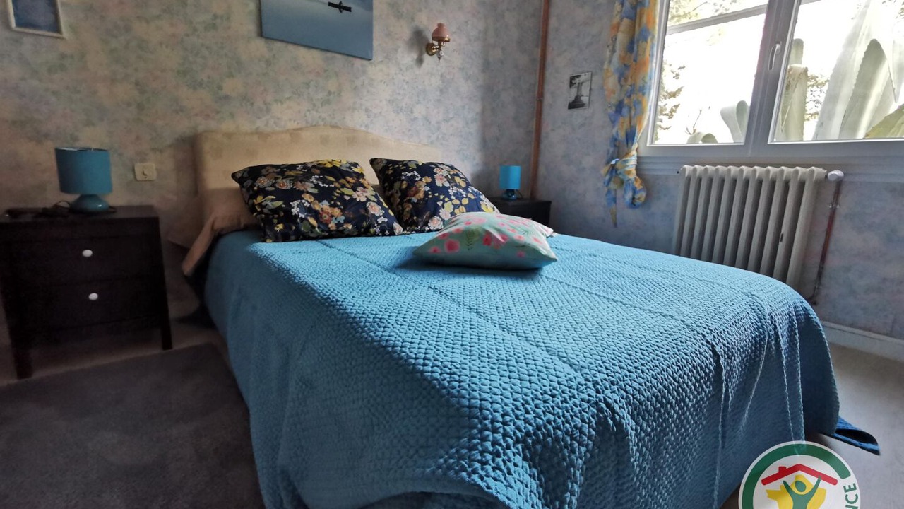 Photo of Bedroom in Prades-sur-Vernazobre