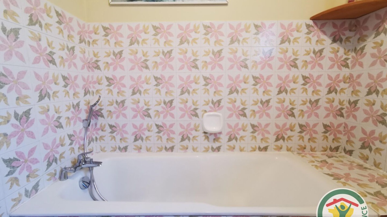 Photo of Bathroom in Prades-sur-Vernazobre