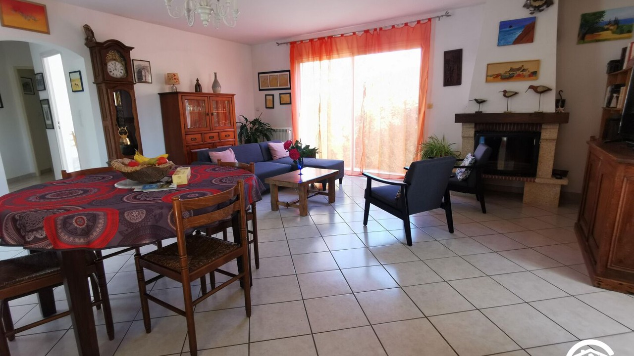 Photo of Livingroom in Cazouls-les-Beziers