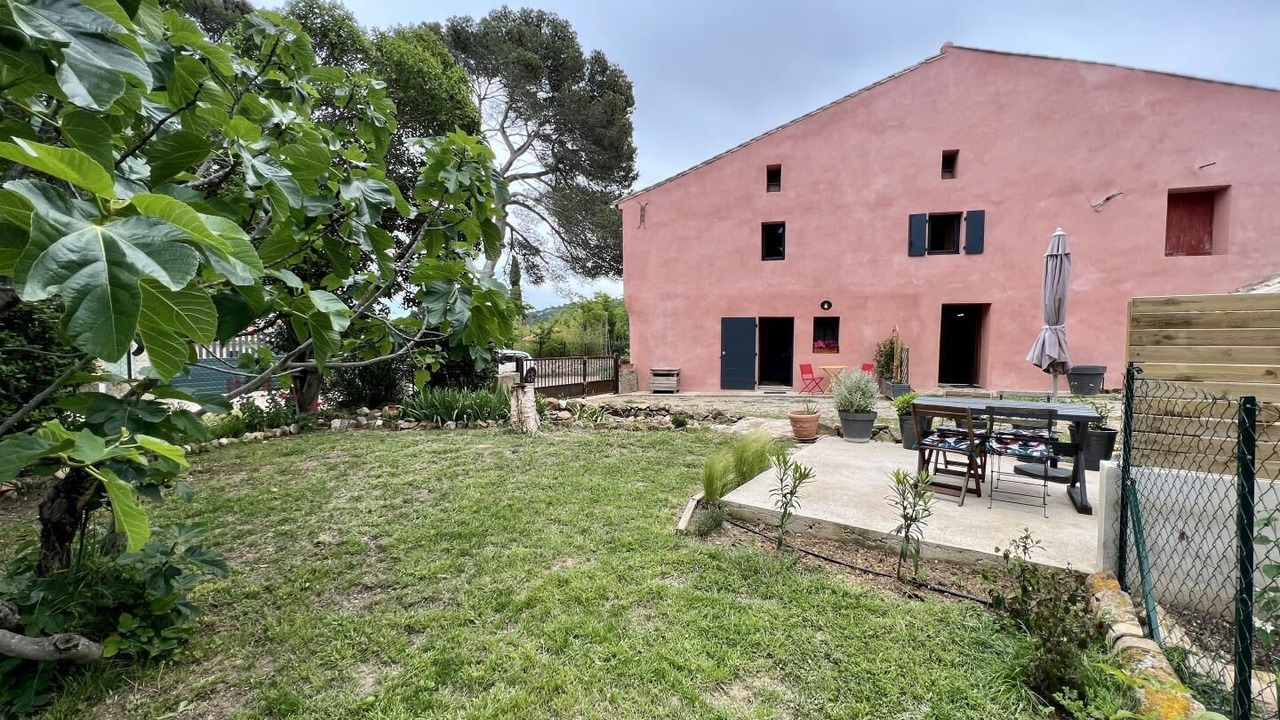 Photo of Outdoor in Thezan-des-Corbieres