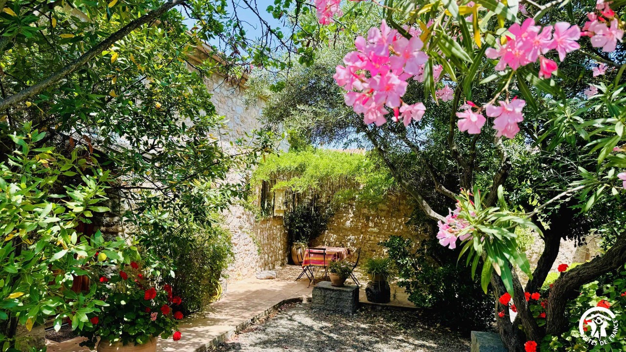 Photo of Patio Balcony in Embres-et-Castelmaure