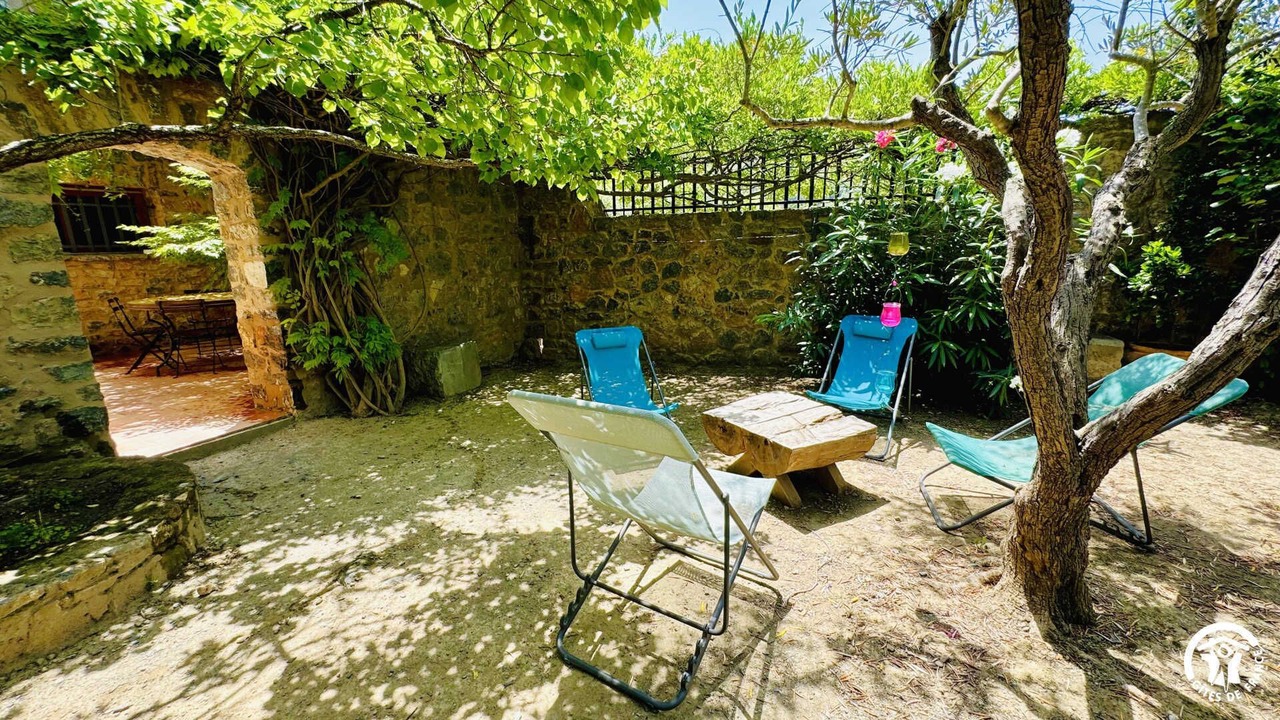 Photo of Patio Balcony in Embres-et-Castelmaure