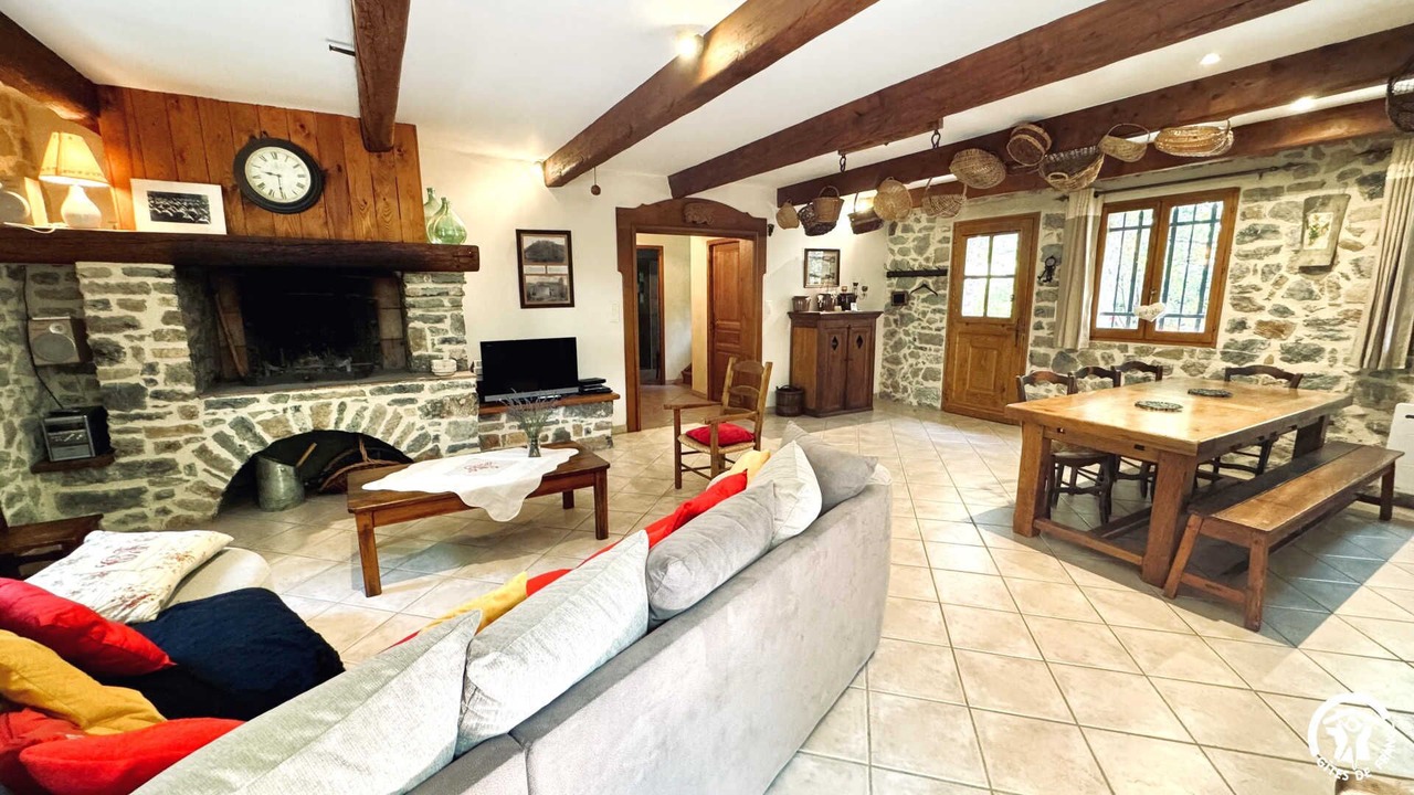 Photo of Livingroom in Embres-et-Castelmaure
