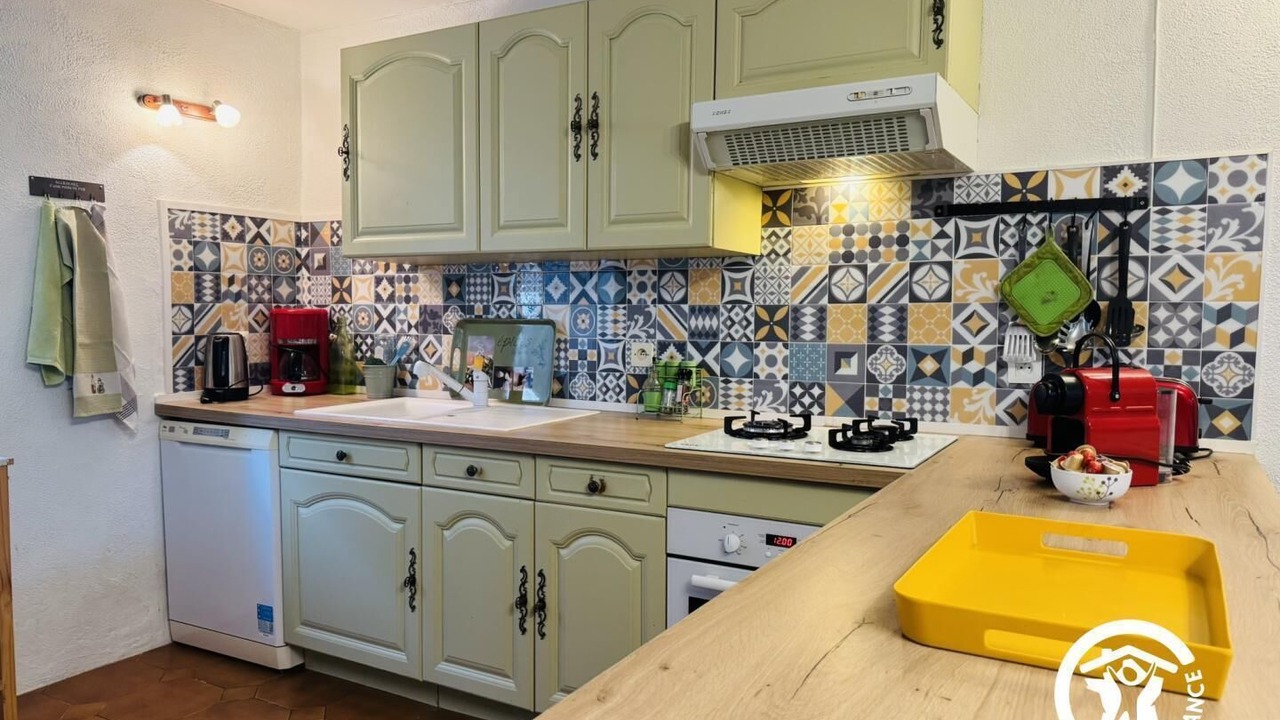 Photo of Kitchen in Thezan-des-Corbieres