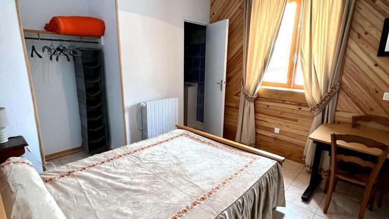 Photo of Bedroom in Camurac