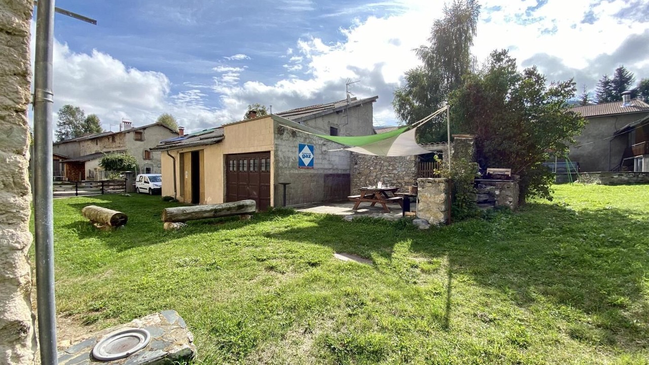 Photo of Outdoor in Camurac