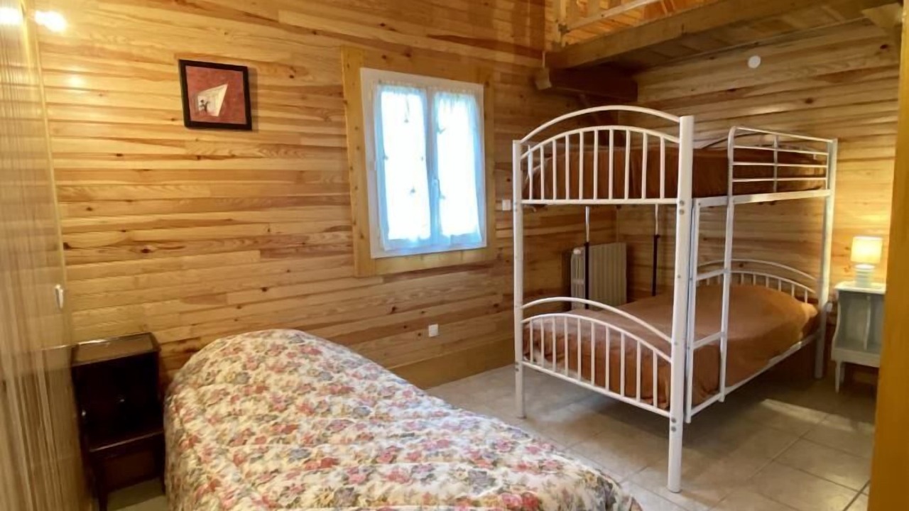 Photo of Bedroom in Camurac