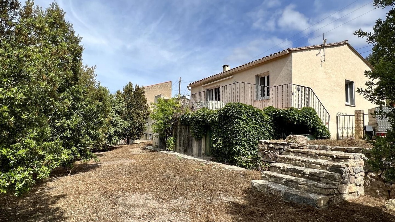 Photo of Outdoor in Maisons
