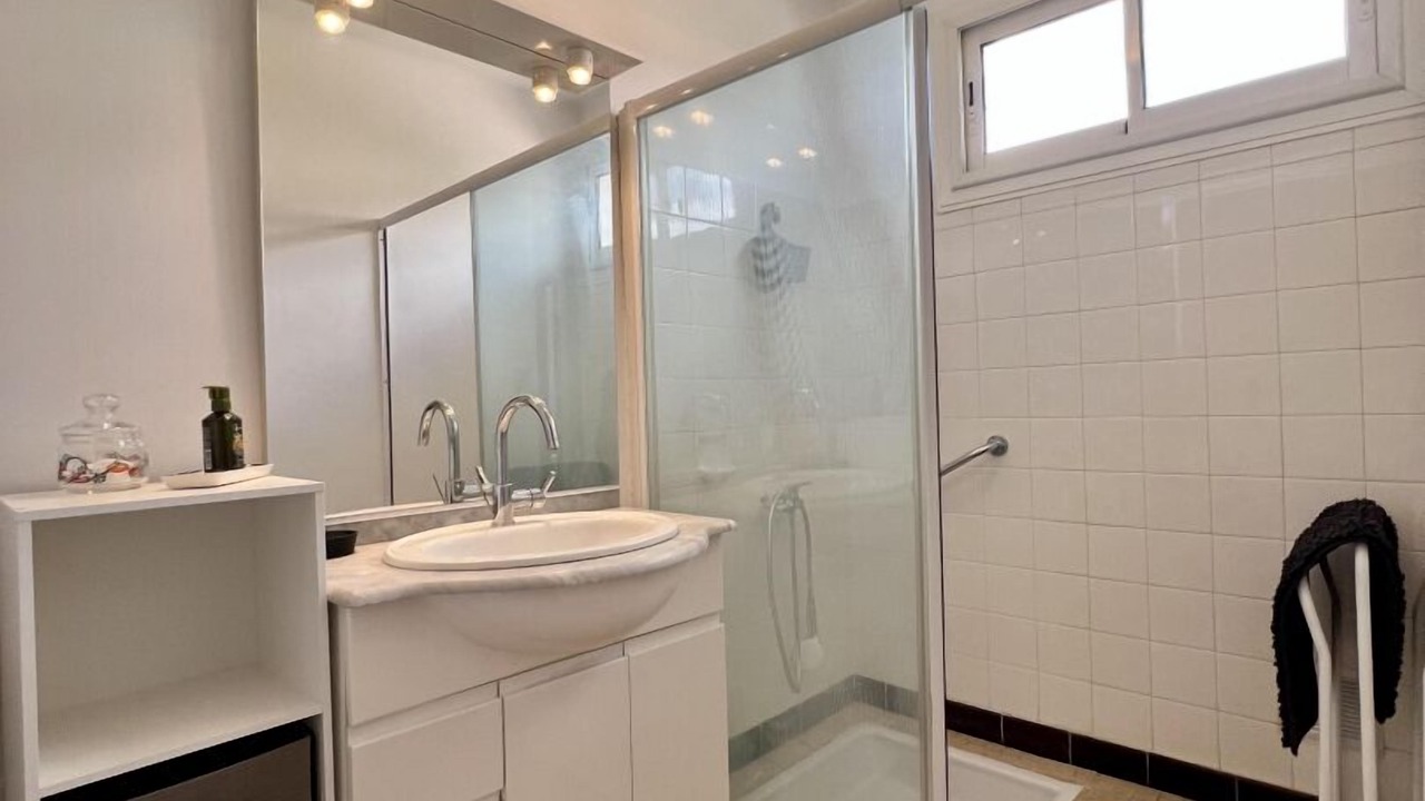 Photo of Bathroom in Quillan