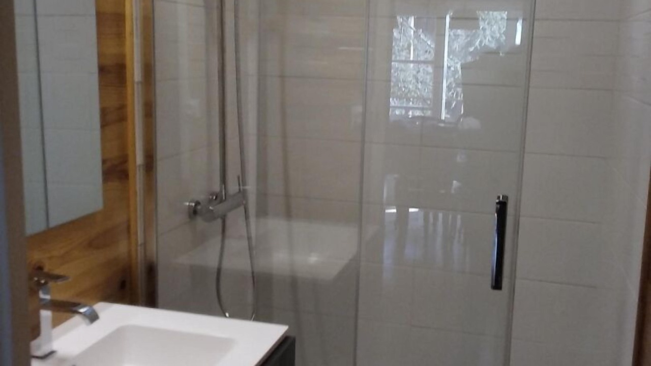 Photo of Bathroom in Caunes-Minervois