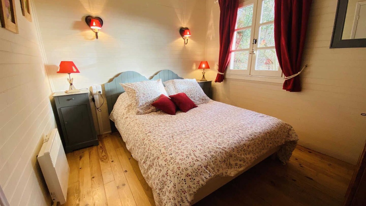 Photo of Bedroom in Caunes-Minervois