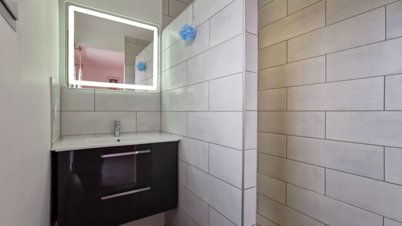 Photo of Bathroom in Assignan