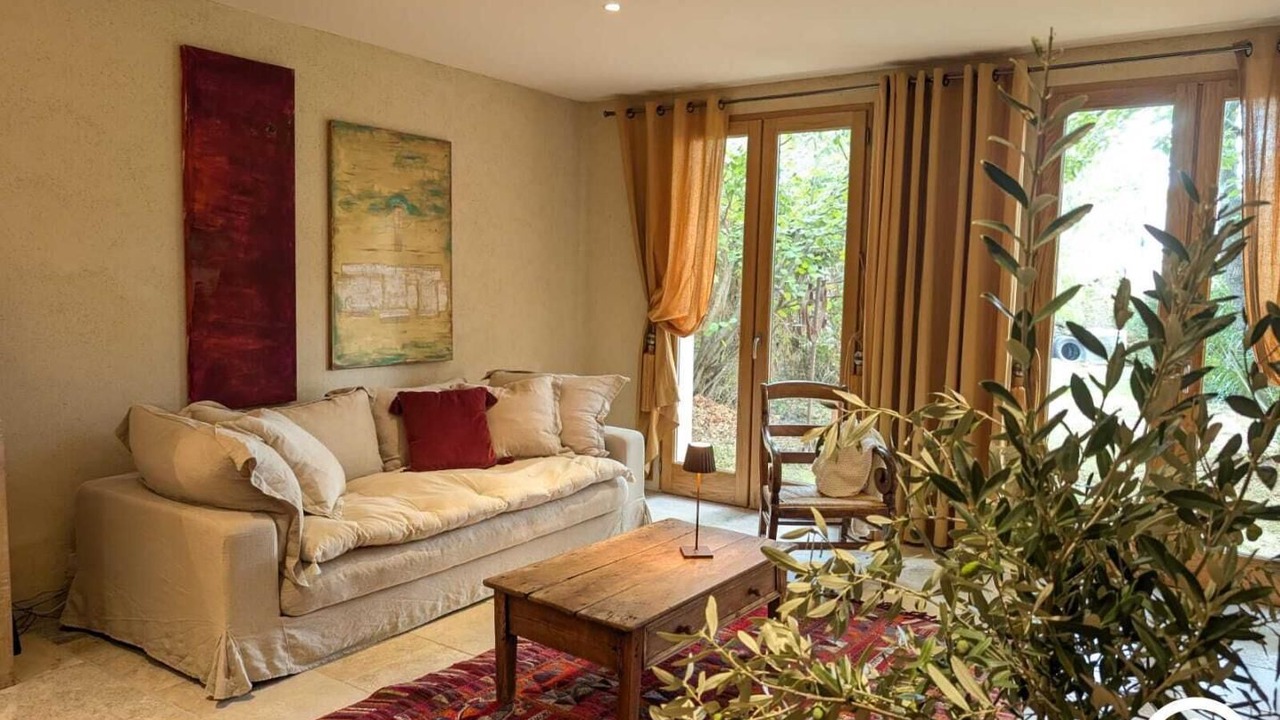 Photo of Livingroom in Caussiniojouls