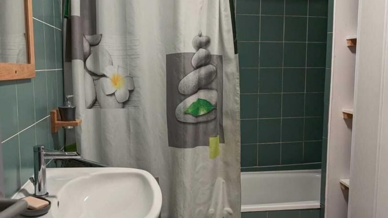 Photo of Bathroom in Castanet-le-Haut