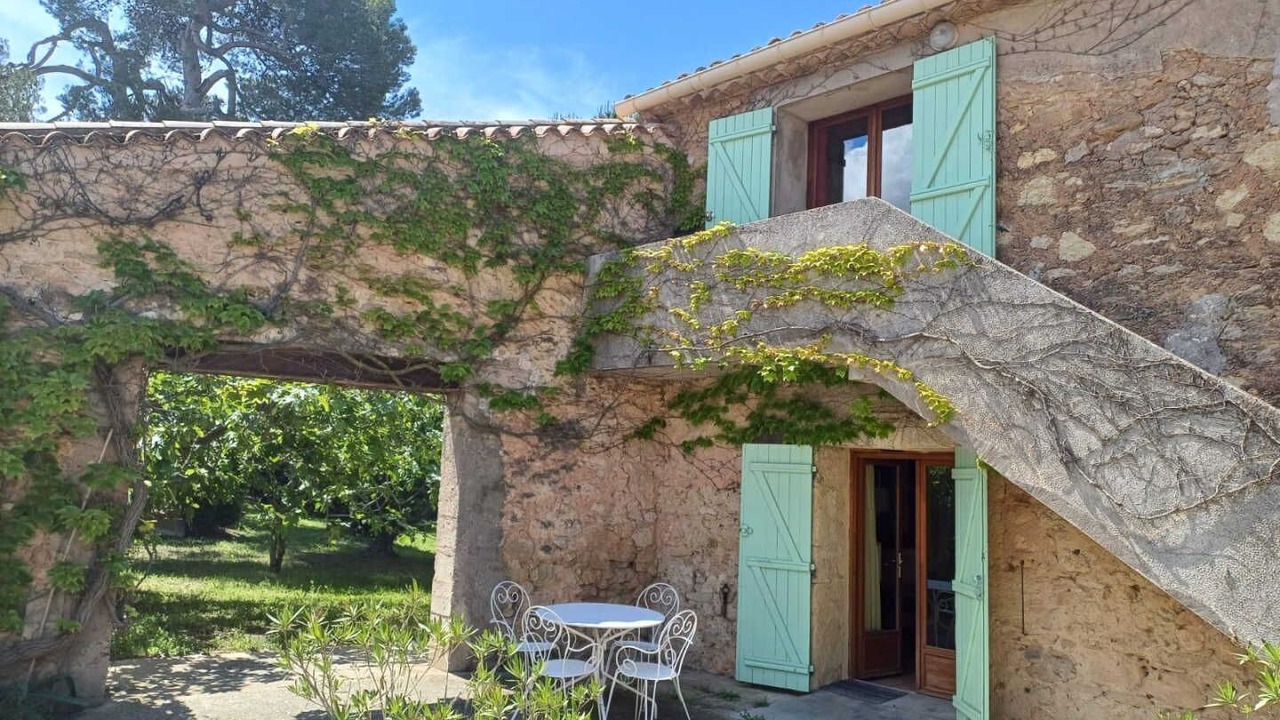 Photo of Outdoor in Poussan