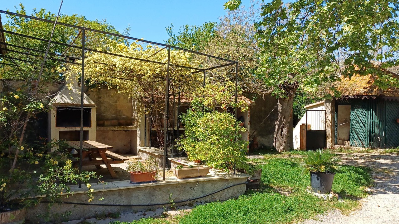 Photo of Outdoor in Poussan