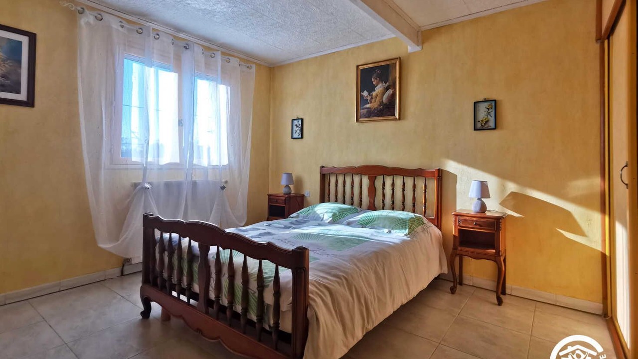 Photo of Bedroom in Boisseron