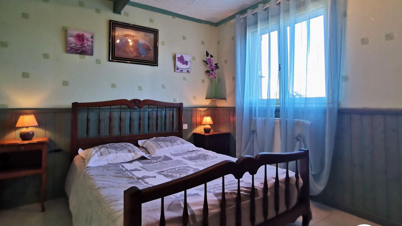 Photo of Bedroom in Boisseron