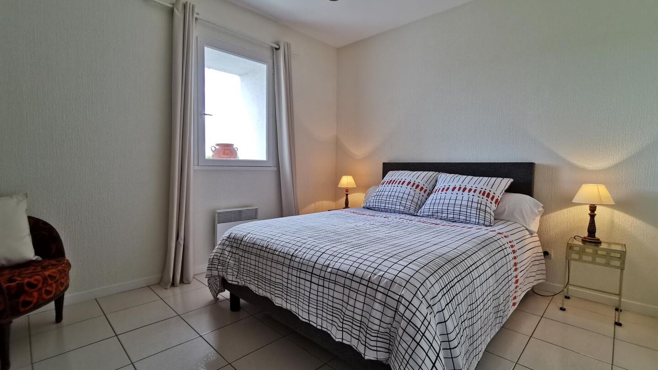 Photo of Bedroom in Abeilhan