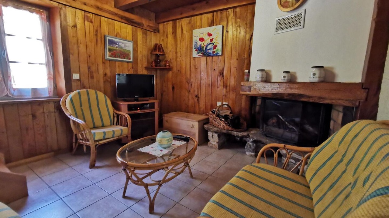 Photo of Livingroom in Courniou