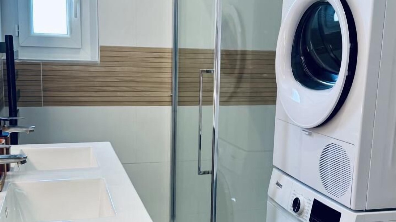 Photo of Bathroom in Cuxac-dʼAude