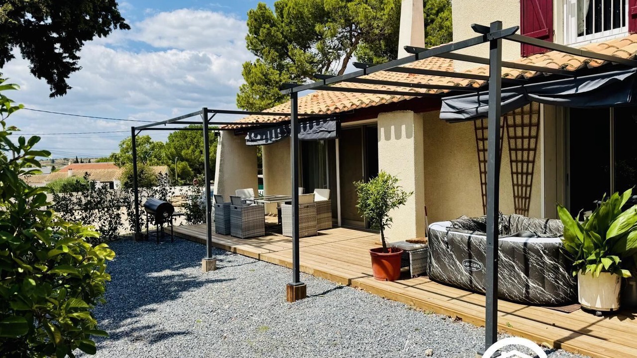 Photo of Patio Balcony in Cuxac-dʼAude