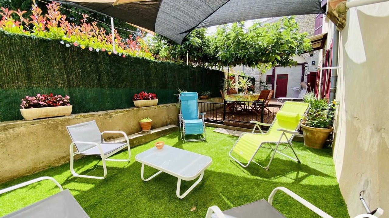 Photo of Patio Balcony in Berriac