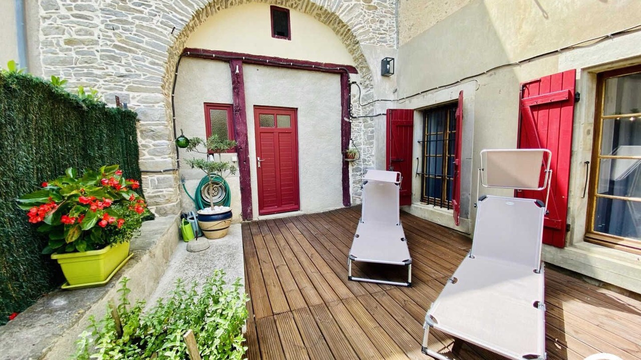 Photo of Patio Balcony in Berriac