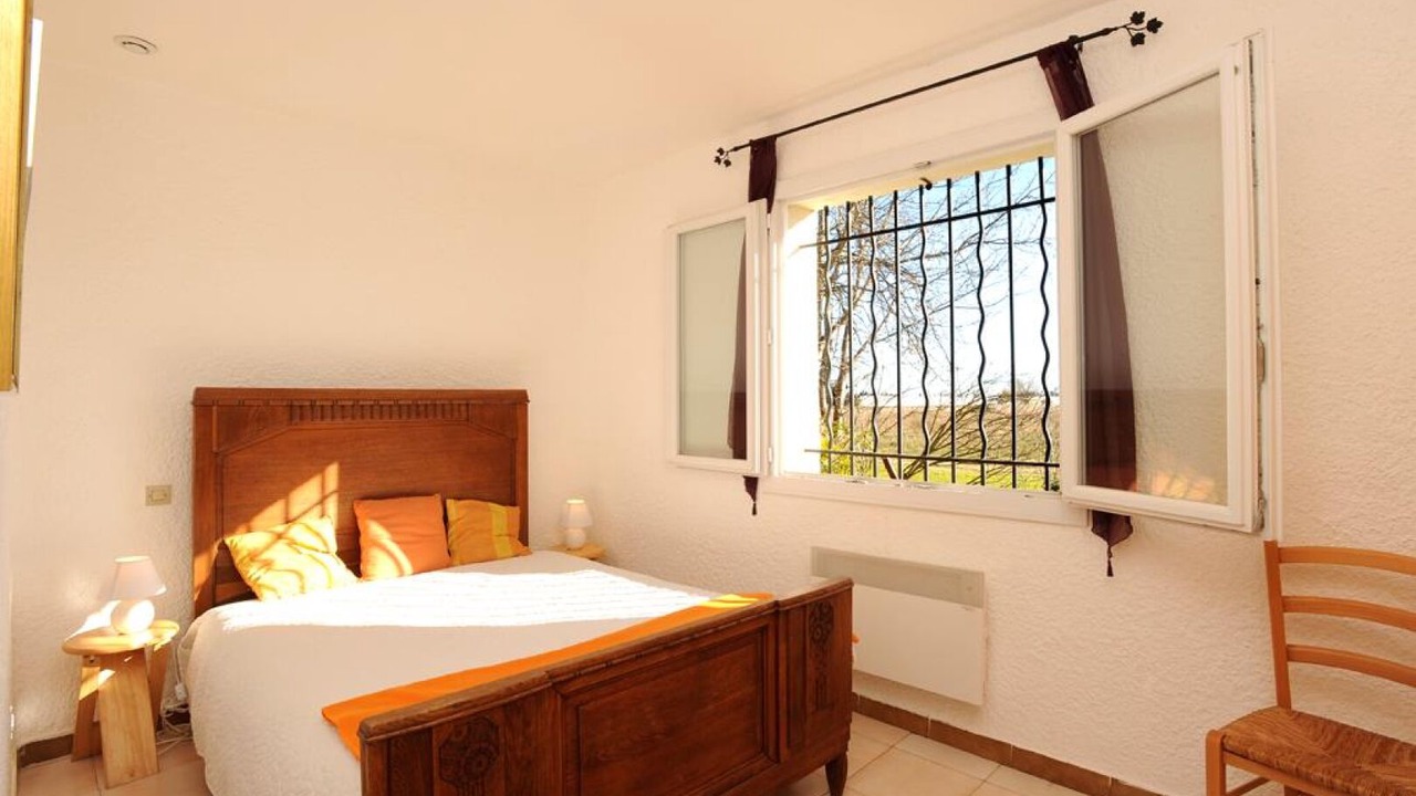 Photo of Bedroom in Alenya