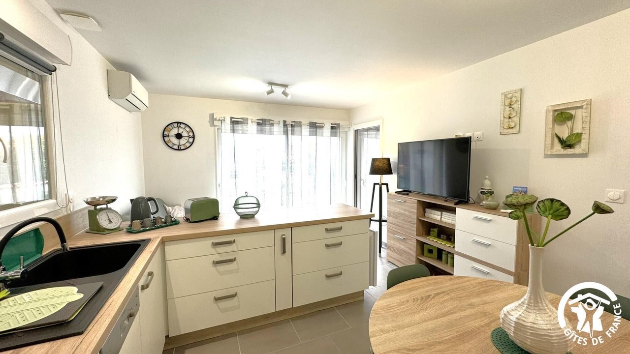 Photo of Kitchen in Caux-et-Sauzens