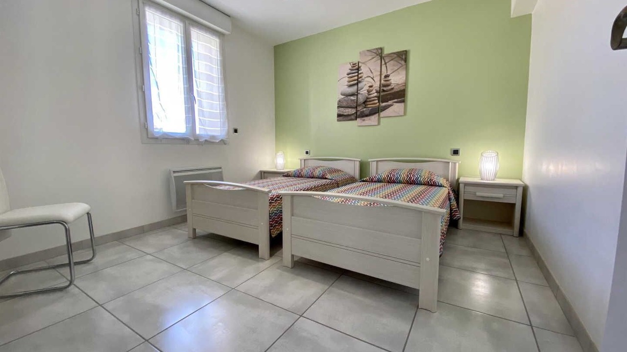 Photo of Bedroom in Roquefort-des-Corbieres