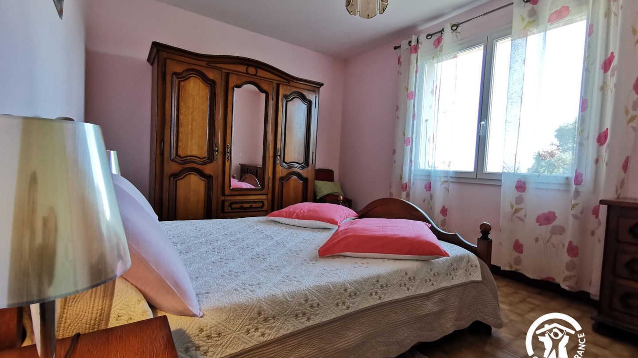 Photo of Bedroom in Bages