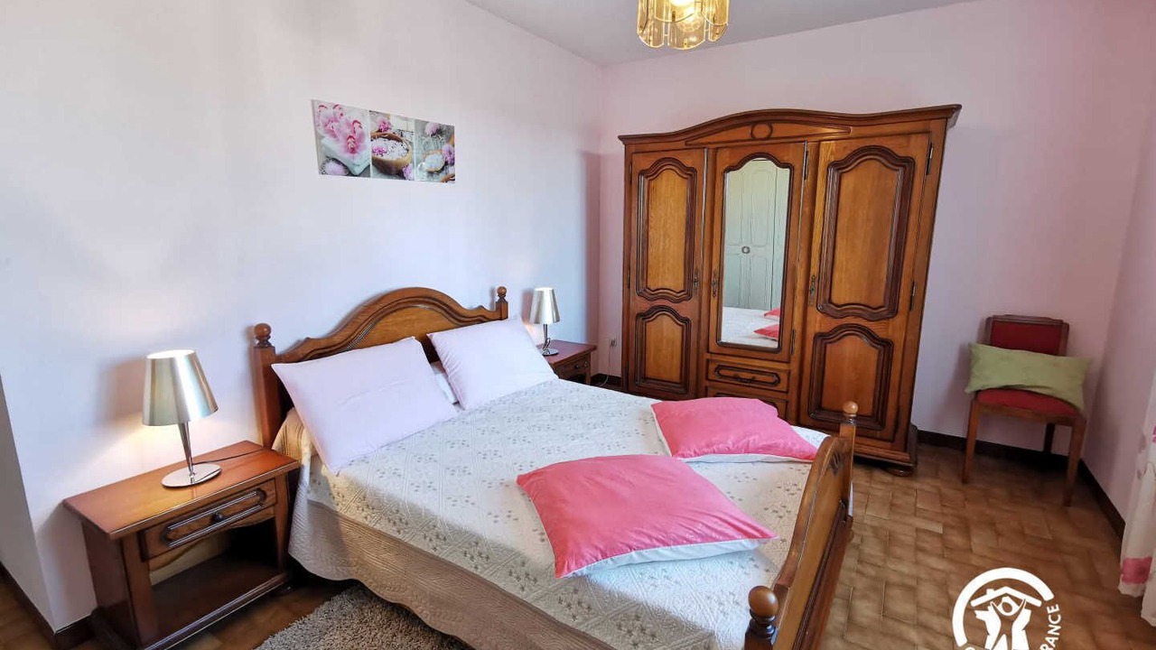 Photo of Bedroom in Bages