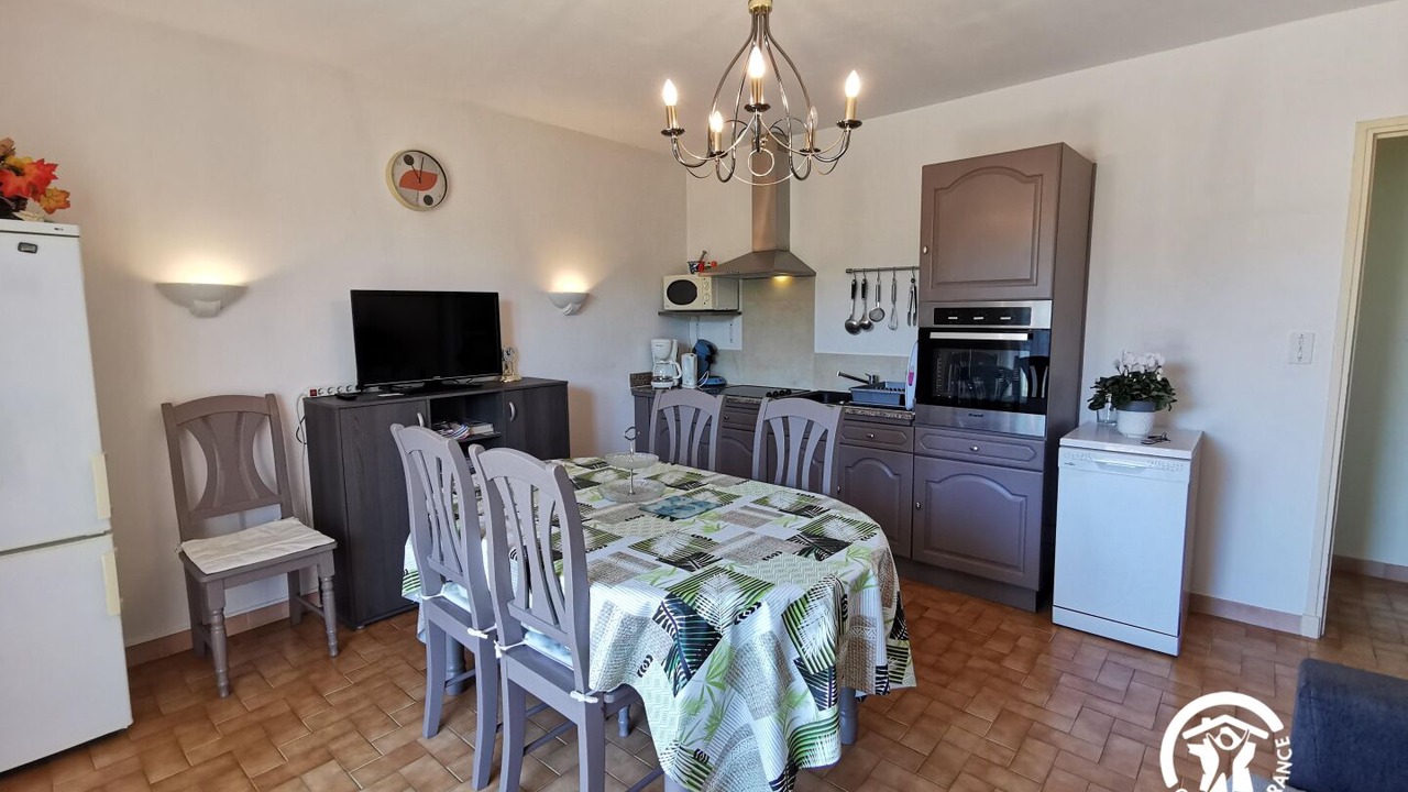 Photo of Others in Bages