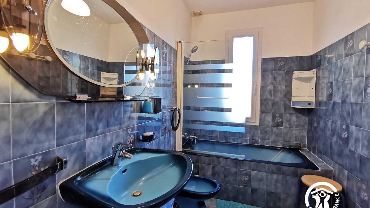 Photo of Bathroom in Bages