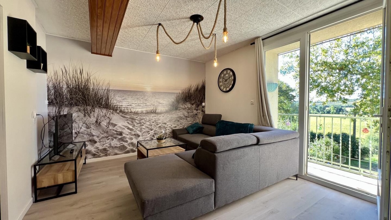 Photo of Livingroom in Plaigne