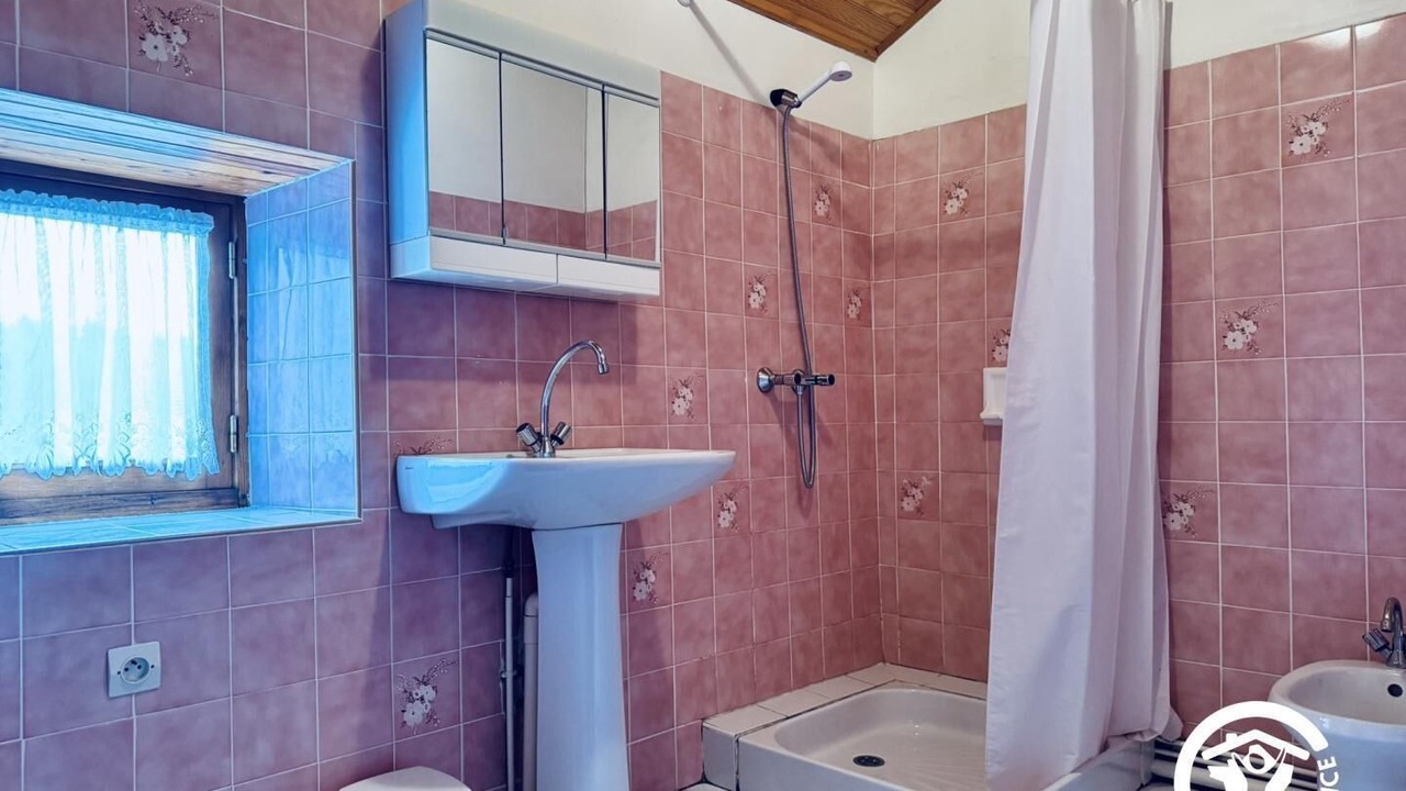 Photo of Bathroom in Lacombe