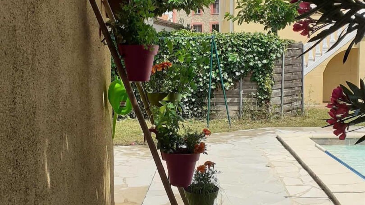 Photo of Outdoor in Saint-Esteve