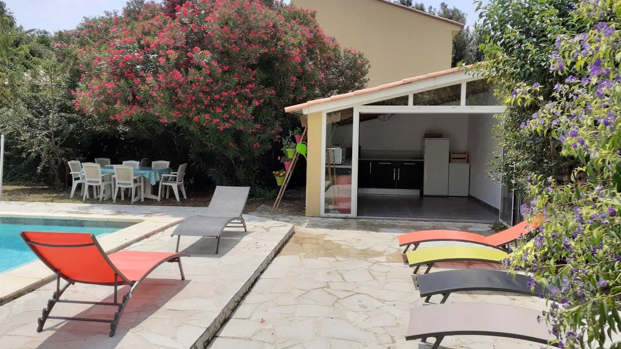 Photo of Outdoor in Saint-Esteve